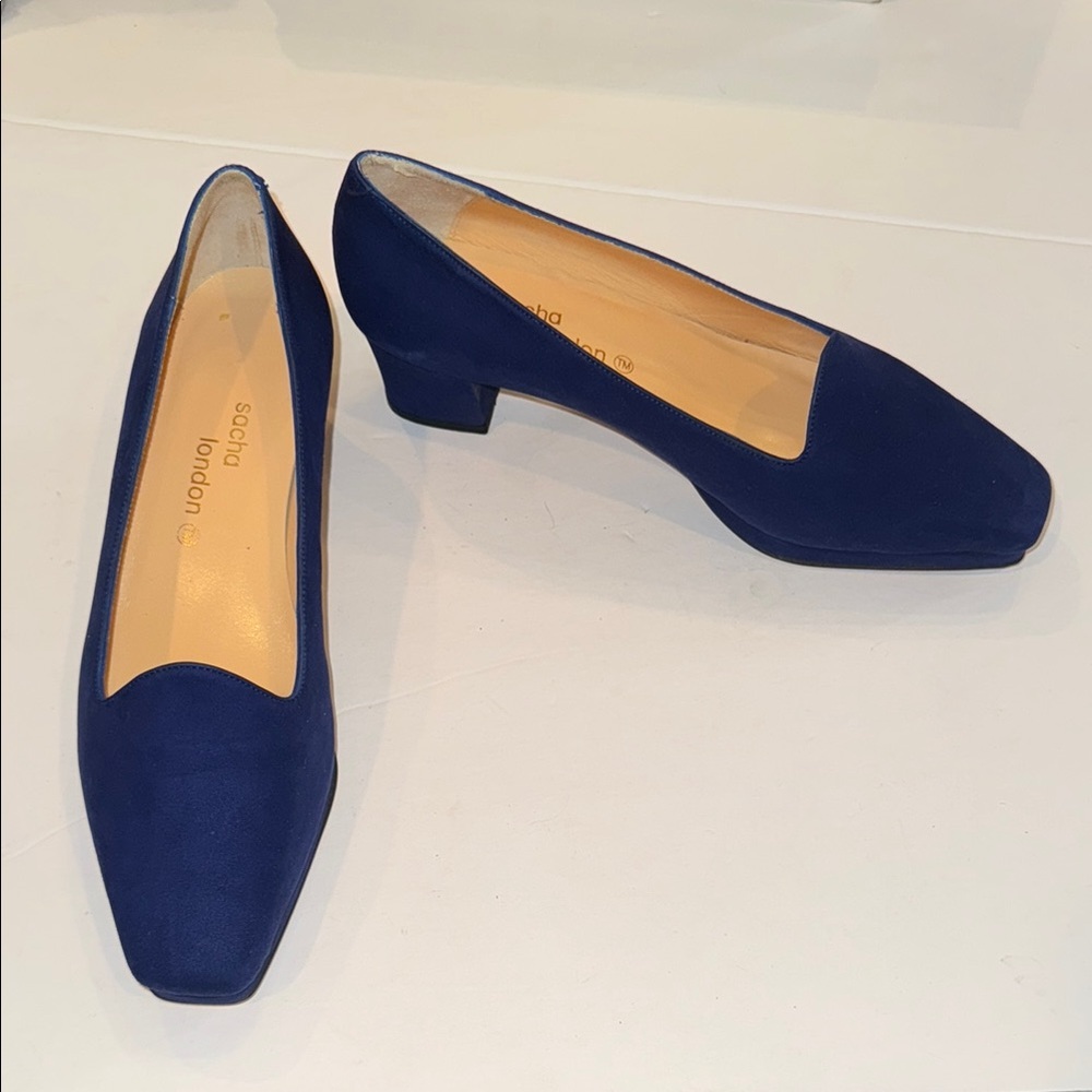 Vintage Sacha London Timeless Blue Suede Shoe NWOT